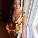 Charithra Chandran Instagram - Livin’ my life like it’s golden ✨ #VogueWorld was such a special evening, thank you Anna and @edward_enninful ❤️ Styling: @hollyevawhite in @emiliawickstead @tasaki_intl @tylerellisofficial @maisonernest Hair: @chris88hair with @dysonhair Makeup: @tamzinmua with @charlottetilbury Thank you to @editionlondon xx