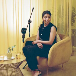 Charithra Chandran Instagram - #myloveis is listening to podcasts while commuting to work! Full episode is out now, link in bio <3 
We opened up....A LOT! I don't think I've ever spoken about my personal life so openly before but @ashholme made me feel so comfortable. x
@bumble_uki uki
{ad}

Styling: @hollyevawhite 
Makeup: @sarahillmakeup 
Hair: @patrickwilson