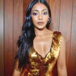 Charithra Chandran Instagram - Livin’ my life like it’s golden ✨ #VogueWorld was such a special evening, thank you Anna and @edward_enninful ❤️ Styling: @hollyevawhite in @emiliawickstead @tasaki_intl @tylerellisofficial @maisonernest Hair: @chris88hair with @dysonhair Makeup: @tamzinmua with @charlottetilbury Thank you to @editionlondon xx