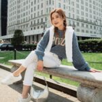 Charlene Choi Instagram - Chillin’ in style😎 Nothing beats a classic combo like a blue polo knit sweater and crisp white jeans Easy-breezy ensemble @poloralphlauren #ralphlaurenhk