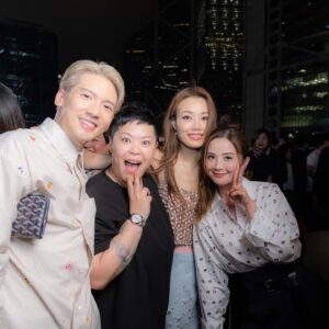 Charlene Choi Instagram - YT生日X Sevva最後一夜
靚人·靚景·靚酒
見到好多識咗好多年又好多年冇見嘅老朋友
見到自己嘅偶像
見到好多對自己有恩嘅人
而且仲要係同自己最鍾意嘅人s一齊參與
好好玩呀！！！
#latergram 
#決定要約返多啲好耐冇見嘅朋友
#無事都要常相見
#多謝YT
#喺你身上面真係學識好多嘢 
#byebyesevva