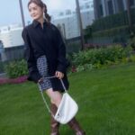 Charlene Choi Instagram - 天氣好☀️ 心情好😝 @burberry #Burberry