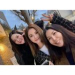 Charlene Choi Instagram - 其實私底下我真係一個好懶影相嘅人😝 所以真係好需要有一啲好鍾意影相記錄低生活片段嘅朋友😏 @tsangloktung 😘 仲有你 @yungchoyee 🥰（雖然呢個旅程冇你份😅） 今次旅程好開心見到好多好朋友💕 又認識咗好多新朋友😌 期待下次再相會～