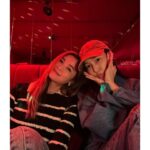 Charlene Choi Instagram - 其實私底下我真係一個好懶影相嘅人😝 所以真係好需要有一啲好鍾意影相記錄低生活片段嘅朋友😏 @tsangloktung 😘 仲有你 @yungchoyee 🥰（雖然呢個旅程冇你份😅） 今次旅程好開心見到好多好朋友💕 又認識咗好多新朋友😌 期待下次再相會～