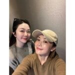 Charlene Choi Instagram - 其實私底下我真係一個好懶影相嘅人😝 所以真係好需要有一啲好鍾意影相記錄低生活片段嘅朋友😏 @tsangloktung 😘 仲有你 @yungchoyee 🥰（雖然呢個旅程冇你份😅） 今次旅程好開心見到好多好朋友💕 又認識咗好多新朋友😌 期待下次再相會～