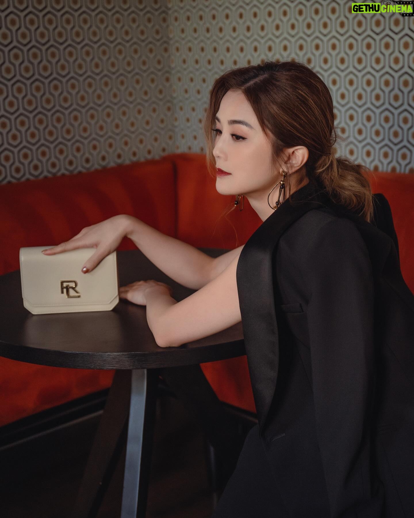 Charlene Choi Instagram - An intimate & life-time memorable experience ✨ 好榮幸嚟到Ralph Lauren先生嘅夢想之地 欣賞2024秋冬系列所呈現嘅永恆同埋優雅風格 @ralphlauren #RalphLaurenHK #RLFH24 #另外一個feel 😎 #anotherme Make-up @y.a.n.nesmakeup Hair @yanzi7513 Photograher @saladd