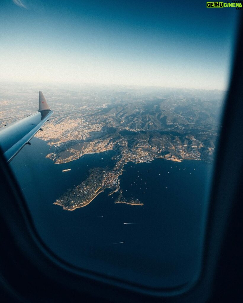 Charles Leclerc Instagram - Flying back home is always the best feeling 🤍 @vistajet @thomasflohrvista