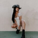 Charli D'Amelio Instagram - we are still here lol yeehaw