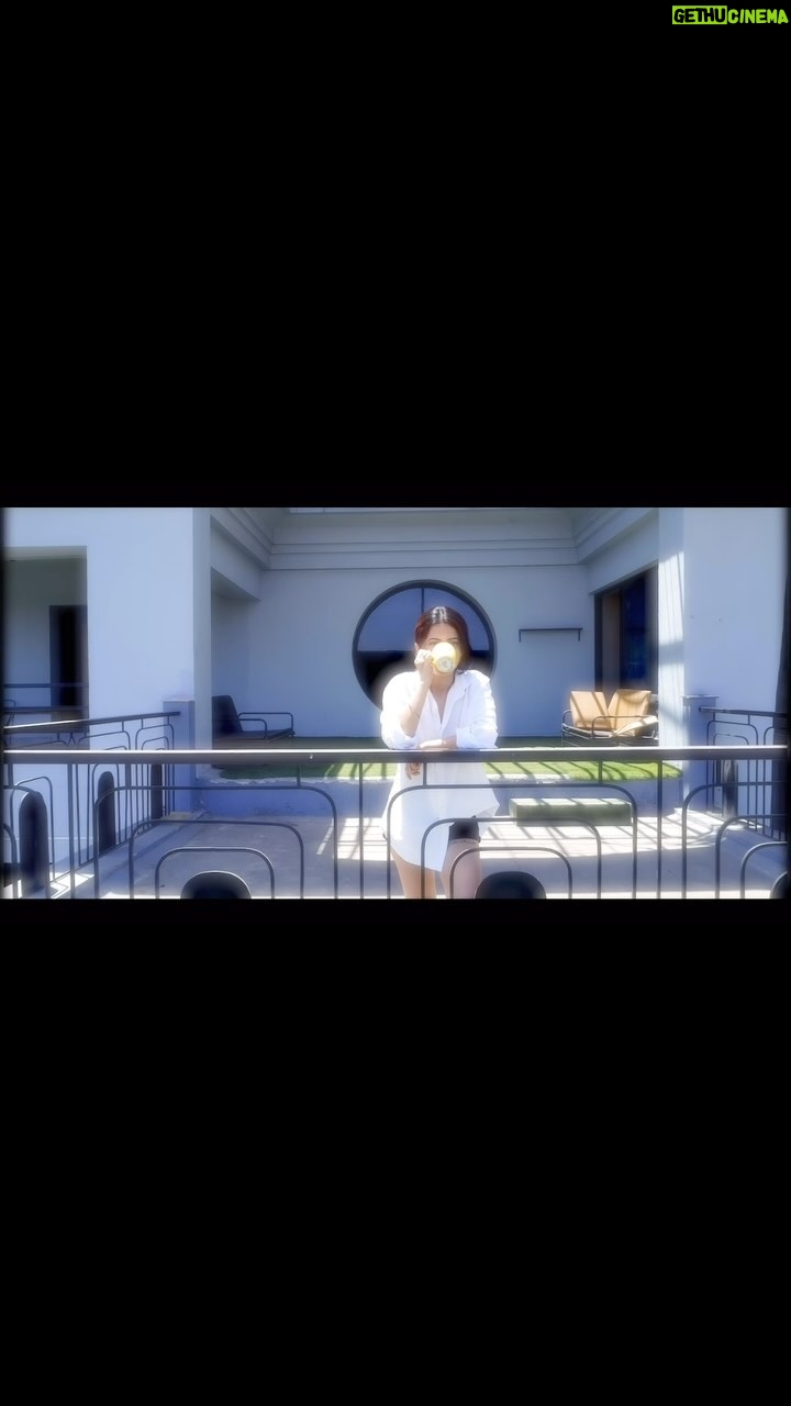 Charlie Chauhan - 3 Likes - Yes Safar #poetrybycharliechauhan #heer
Directed by - @vipul.gupta0603 and @manasvi_vyas
Asst Director - @aahan2310_02 @amitsharma15
MUSIC - @harsh8harsh and Utkarsh
MUA - @divvsskhanna
Location - @bookrecce.locations @maccccckkkkkkkkk