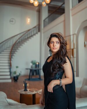 Charlie Chauhan Instagram - Shot by @areesz 
Makeup @blush_on_by_shrutishah 
Hair @lavish_beauties_by_lavanya 
Styled by @priyanshi2102 
Earings @the_jewel_gallery
Ring, Bracelet, Nosepin @rejuvenatejewels
Footwear @themissdesignercollection 
Wearing @tamairafashion 
Location @bookrecce_locations @stardomcelebritymanagement