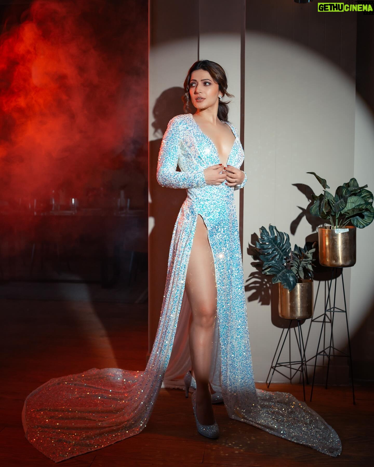 Charlie Chauhan - 3 Likes - Shot by @areesz
Makeup by @blush_on_by_shrutishah
Hair @lavish_beauties_by_lavanya
Location @bookrecce_locations @stardomcelebritymanagement
Styled by @priyanshi2102
Outfit @aayannabysiimie
Jewel @the_jewel_gallery
Heels @londonrag_in