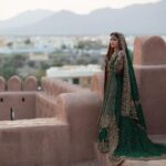 Charlie Chauhan Instagram - Sultanate of Oman Idea & Photography @layal.photography Videography & montage @bin_mubark_ MUA @iman_albalushi Hair stylist @nada_hair_style Bridal dresses & accessories @hudataha Shoes @chicshoes_oman Henna tattoo @7enna_shim Flowers & bouquets @soogah1 @rivan_om