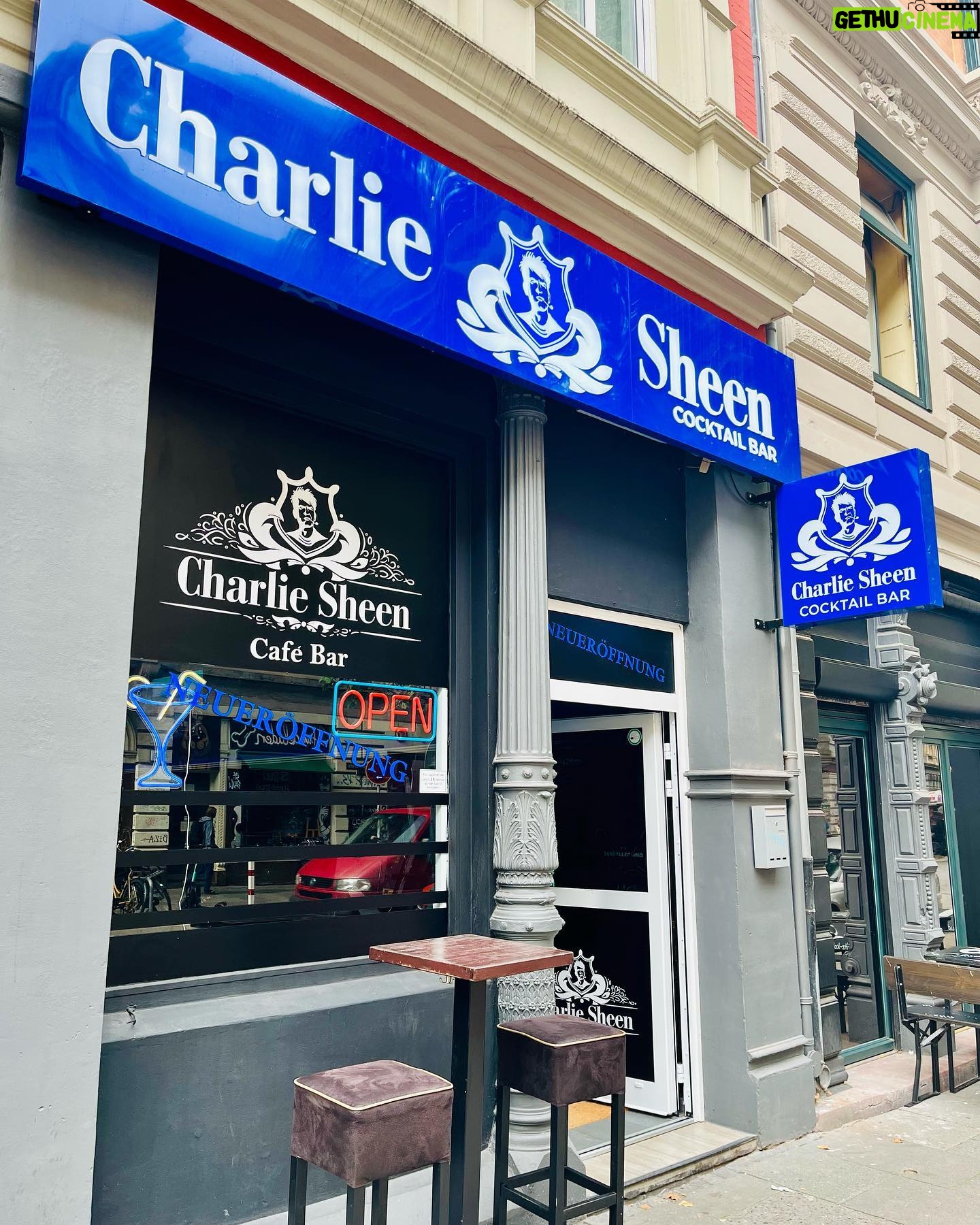 Charlie Sheen - 30.8K Likes - 🚨 Things are happening. Gonna be some good Ramble On news very soon. 🙏 #rambleon
