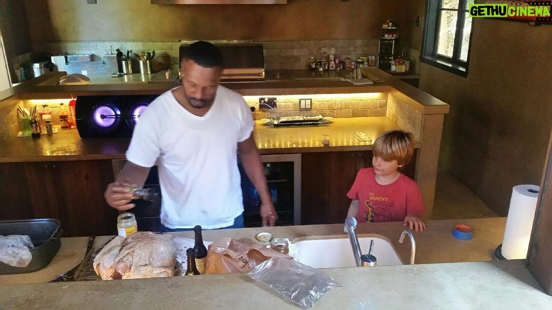Charlie Sheen Instagram - clearly, Bob Sheen, the Sous-Chef, has his work cut out for him, in the presence of a tru deep fried Jedi assassin! © #GobbleThis
