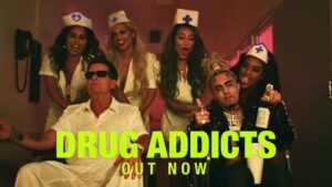 Charlie Sheen Instagram - FINALLY!

Good Friday
has arrived.

beat the heat,
with an 
ice-cold serving  of “Drug Addicts”! ©