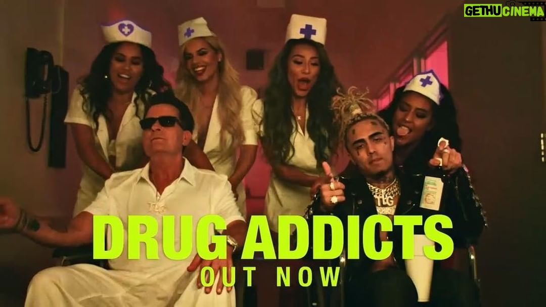 Charlie Sheen - 70.7K Likes - FINALLY!
Good Friday
has arrived.
beat the heat,
with an
ice-cold serving of “Drug Addicts”! ©