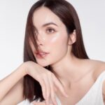 Charlotte Austin Instagram - ❤️ พรีเซนเตอร์ โฟมไฮยาserise เปิดตัวแล้ว ชาล็อตได้มีไอเท็มใหม่ที่จะมาดูแลผิวหน้า อ่อนโยนครบจบใน 1 ขั้นตอน ล้างหน้าพร้อมบำรุงด้วยไฮยา 8 ชนิด พรุ่งนี้ 2 เม.ย. อย่าลืมนะคะเรามีไลฟ์Tiktok เจอกัน 20.00 เป็นต้นไป TikTok : serise_thailand Facebook : MissGrandThailand #Serise #โฟมไฮยาเซริเซ่ #โฟมไฮยา #ชาล็อตออสติน #มิสแกรนด์ไทยแลนด์