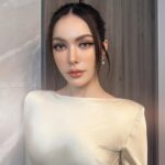 Charlotte Austin Instagram - 🤍 MUA @armytoast HAIR @nnoteterrr DRESS @maeying_rentral
