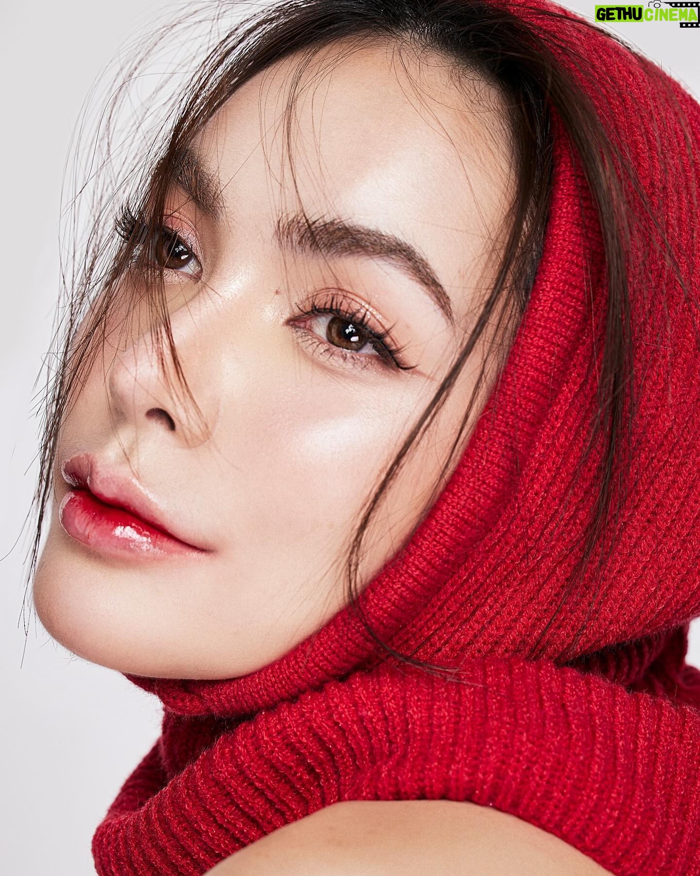 Charlotte Austin Instagram 💋 Gethu Cinema