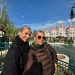 Charlotte Bobb Instagram – Votre pote heureuse d’être à Disney 🎠🎢😍 la dernière photo c’est le résumé de ma vie j’espère que c le votre aussi