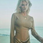 Charlotte McKinney Instagram – @loganhollowell 💎 With such a special team @dallasdlyn @kolbeyana @justinflewaway @carlyy.fisher @phil_nathaniel