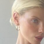 Charlotte McKinney Instagram - Me and a few bad mirror pictures 🤡🤳🏼