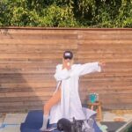 Charlotte McKinney Instagram - As a kid I’d drive in my mums station wagon singing this song thinking the lyric said I wanna piece of danish 🥐 my weekends off consist of laying out on air mattresses in my robe 🤪🏄🏼‍♀️💨
