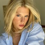 Charlotte McKinney Instagram - I swear he loves me