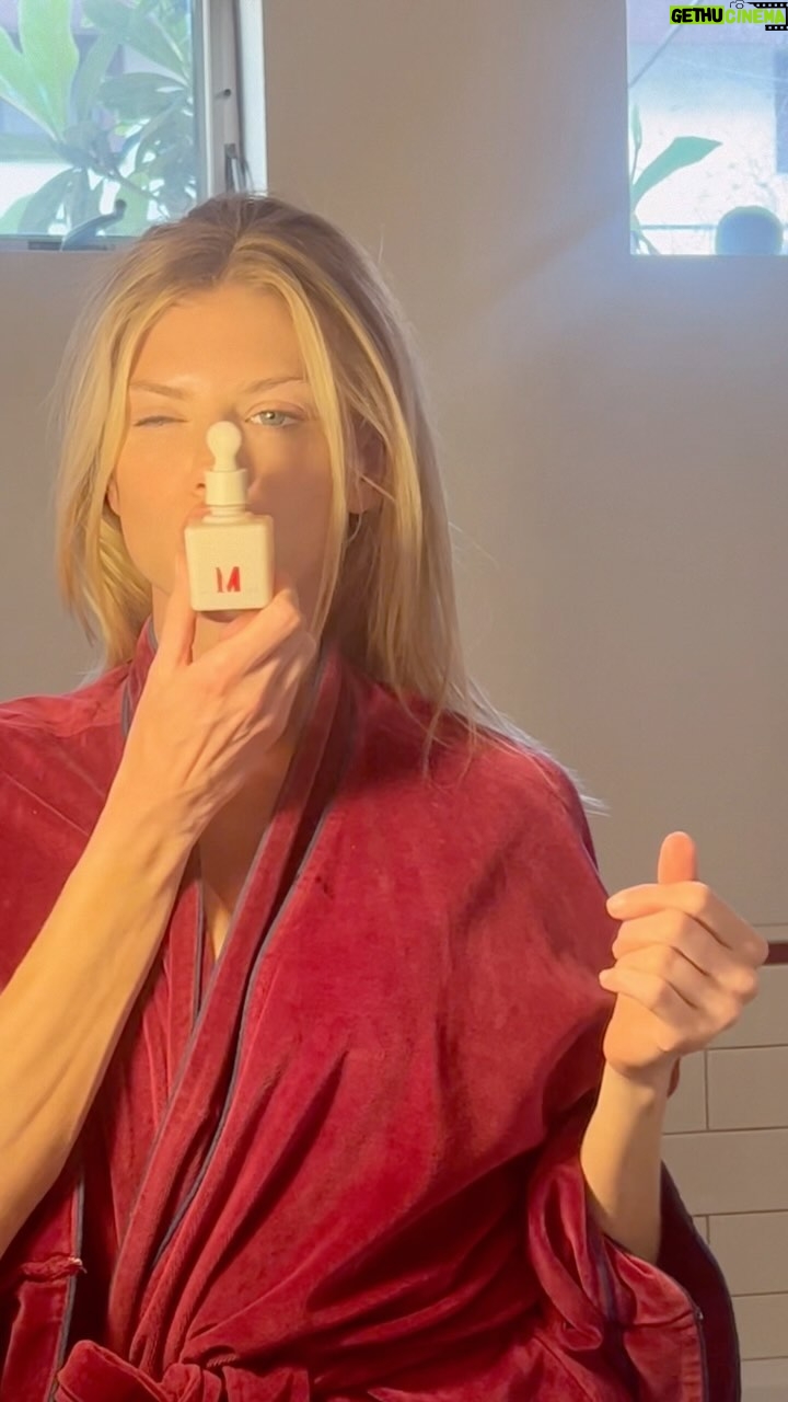 Charlotte McKinney - 3 Likes - @drdiamondsmetacine Instafacial Plasma is my go to that helps repair and rejuvenate my skin. I use this bad boy every morning and night 💋
