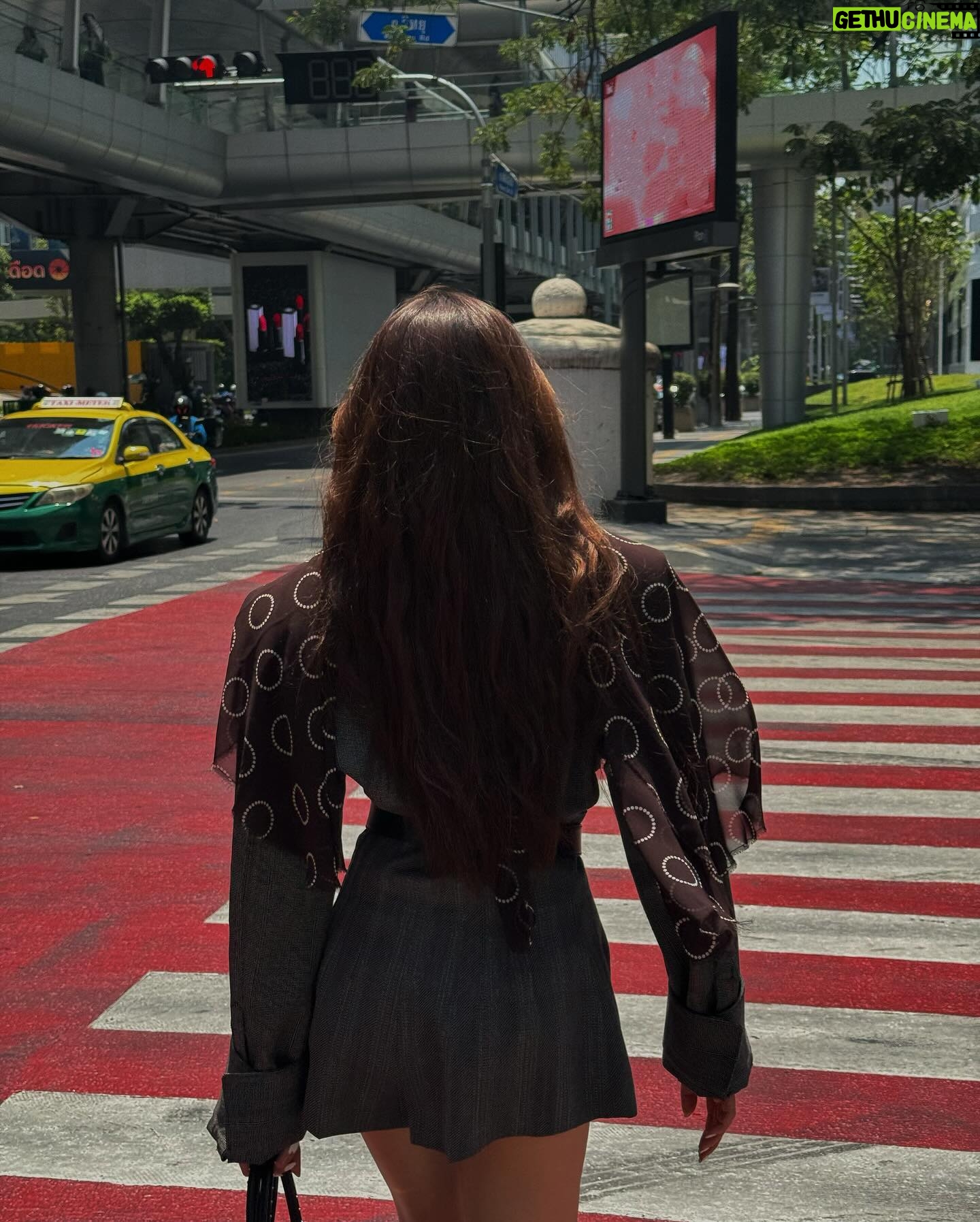Chayanit Chansangavej Instagram - 🤍 @prada #pradagalleria