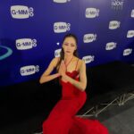 Chayanit Chansangavej Instagram - my lenses still broken , but fine 💙 thankyou @gmmtv for yesterday and see you next year with #friendshitforever ✌🏼