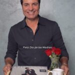 Chayanne Instagram - Hoy es un día muy especial y no podía quedarme sin enviarles un mensaje especial a todas las madres en su día ❤️‍🔥Feliz día de la madres ✨