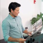 Chayanne Instagram - ¡Qué difícil fue guardarme la sorpresa! El viernes 10 de mayo sale el vinilo de Bailemos Otra Vez ❤️‍🔥 Ya quedan pocos días para que reciban mi regalo 🎁 🎉 En el link de mi biografía pueden pre ordenar