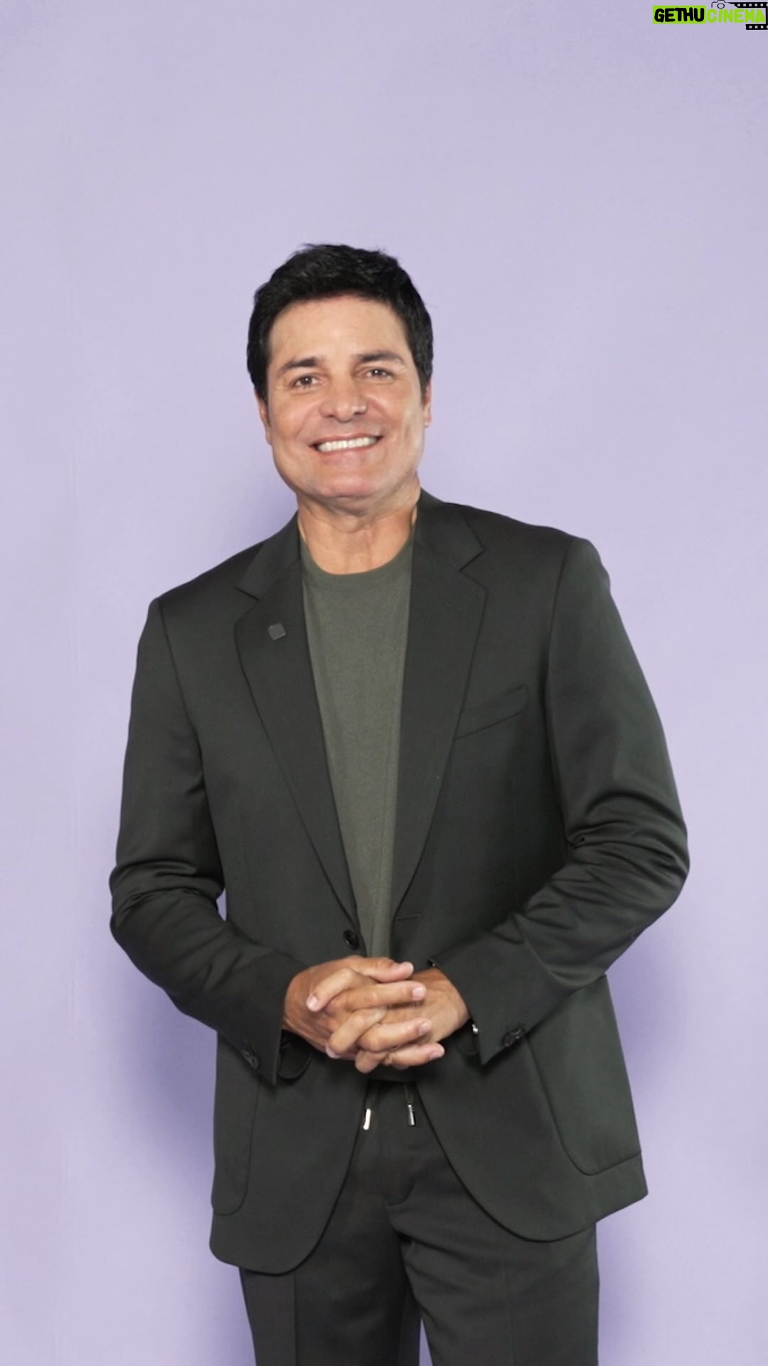 Chayanne Instagram - Recuerden que tenemos una cita para bailar y cantar juntos. #BailemosOtraVezTour πΊπΈβ€οΈ vayan preparando sus mejores pasos π