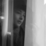 Chelsea Islan Instagram – Embracing life in Monochrome