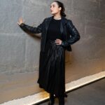 Chelsea Islan Instagram – Can’t get enough of this @stuartweitzman’s boots collection! Perfect for every occasion, these boots are guaranteed to elevate your look and mood effortlessly with their perfect blend of fashion and comfort 🖤💫

#InOurShoes #SWIndonesia