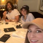 Chelsea Peretti Instagram - Santa Barbara Film Fest! Re Sunday 10:20a screening at the Metropolitan Fiesta 5 Theatre: rush tickets avail at the venue, $15, starting 5 minutes before showtime after passholders have been admitted. ❤️ @natashaleggero @bennydrama7 @deannabarillari @kooolkojak #FirstTimeFemaleDirector @therokuchannel @officialsbiff