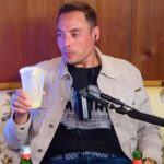 Chelsea Peretti Instagram - Please enjoy this video slideshow of @jeffmauro “The Sandwich King” on the pod today! Fun ep #maltedmilkshake #pastrami #hotones #oregano #italiansubs #vegan pics and chat on @callchelseaperetti