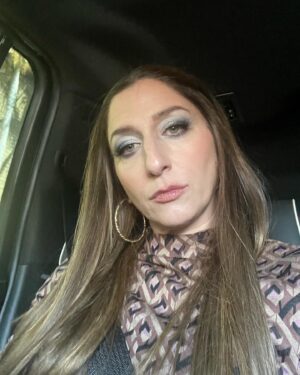 Chelsea Peretti Instagram - wheres she headed