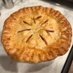 Chelsea Peretti Instagram – is this going to be good? will find out tomorrow. im actually letting it cool which is so irksome for my personality type. im not an expert pie maker so if it looks bad sorry to the pie kings and queens out there. WHAT IS YOUR FAVORITE PIE RECIPE, FLAVOR, AND SHOP? tag pls (also @curtisstone gave me this crust, frozen THANKS!)