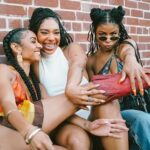 Chelsea Tavares Instagram - black gurlsssss #everydaypeople 📷: @ebshotmeh