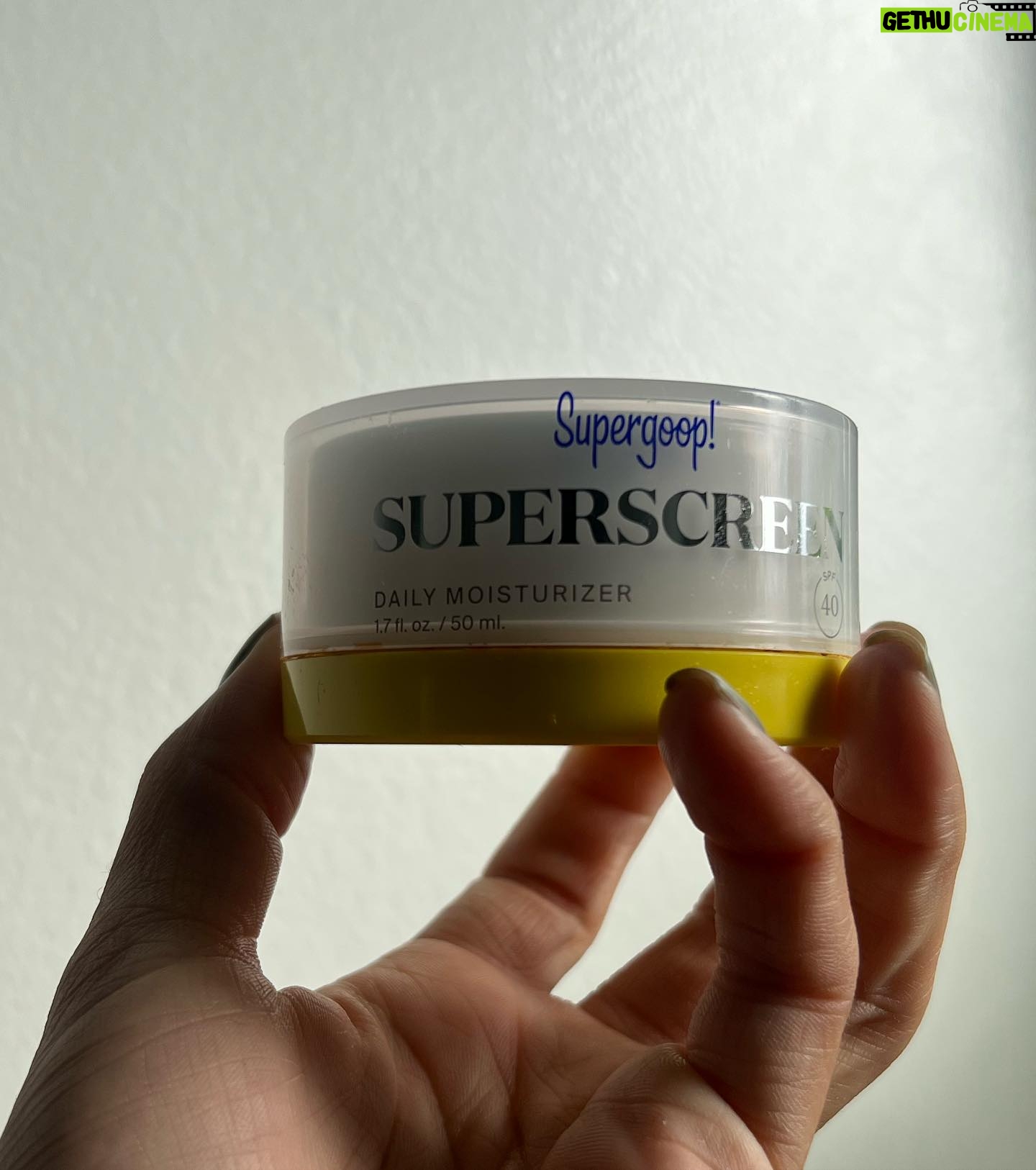 Chelsea Tavares Instagram - My recent skin care routine. 🧴🌤️