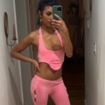 Chelsea Tavares Instagram - All I’m missing is a LG flip phone, a Von Dutch hat, and a Boyfriend with an Ed hardy T shirt with two cuts in his eyebrow ✌🏽