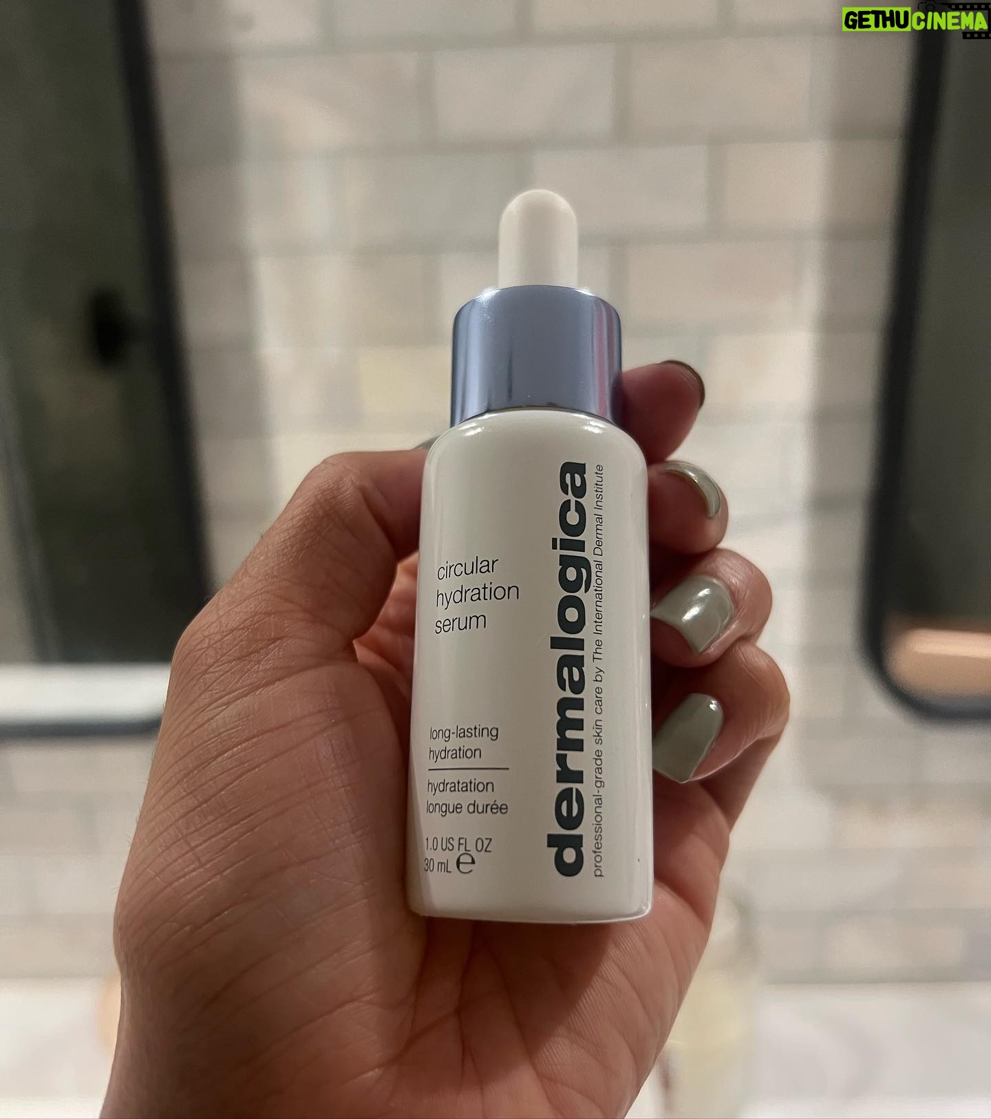 Chelsea Tavares Instagram - My recent skin care routine. 🧴🌤️