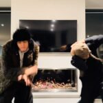 Chen Bolin Instagram - 南半球是真的冷 跳一下 發糕 🕺💃🔥✨（超） #出去一下 #WhatATrip