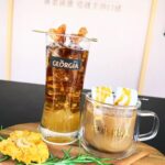 Chen Bolin Instagram - 今日台北超級好天氣, 無敵好心情 ☀️🎉 要來杯喬亞咖啡特調嗎 😎🍹☕️✨ 喝喬亞☕️吃早餐🥪 3/13 (三) - 3/15 (五) 08:30-17:00 @華山 3/16 (六)– 3/17 (日) 10:00-17:00 @華山 上班日,只要來華山！ 向喬亞早餐突擊隊出示門禁卡或名片🪪 就可享有限量早餐 🫶🏻✨ #Georgia喬亞咖啡 #以專業敬專業 #專業滴濾手沖口感