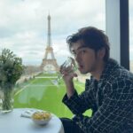 Chen Bolin Instagram – 🎬Cinematic, Romantic, A love letter for Deauville 💜✨

With Legends ✨

@chanelofficial 

#CHANELFallWinter
#CHANELShow