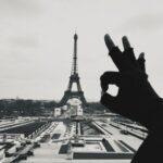 Chen Bolin Instagram – 早安、晚安🗼💫✨ Noir et blanc Paris 🖤🤍✨

#LaTourEiffel