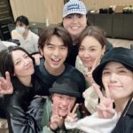 Chen Bolin Instagram - 不如海邊吹吹風，順利殺青✨🌬️ 謝謝劇組的所有成員們 ⭐️❣️ 和你們一起在金門吹吹風的日子， 真的真的很開心 🩵✨ 謝謝最帥Peter導、辛苦啦～ 🫶🏻✨ #不如海邊吹吹風 #loveyouall