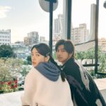 Chen Bolin Instagram - 不如海邊吹吹風，順利殺青✨🌬️ 謝謝劇組的所有成員們 ⭐️❣️ 和你們一起在金門吹吹風的日子， 真的真的很開心 🩵✨ 謝謝最帥Peter導、辛苦啦～ 🫶🏻✨ #不如海邊吹吹風 #loveyouall